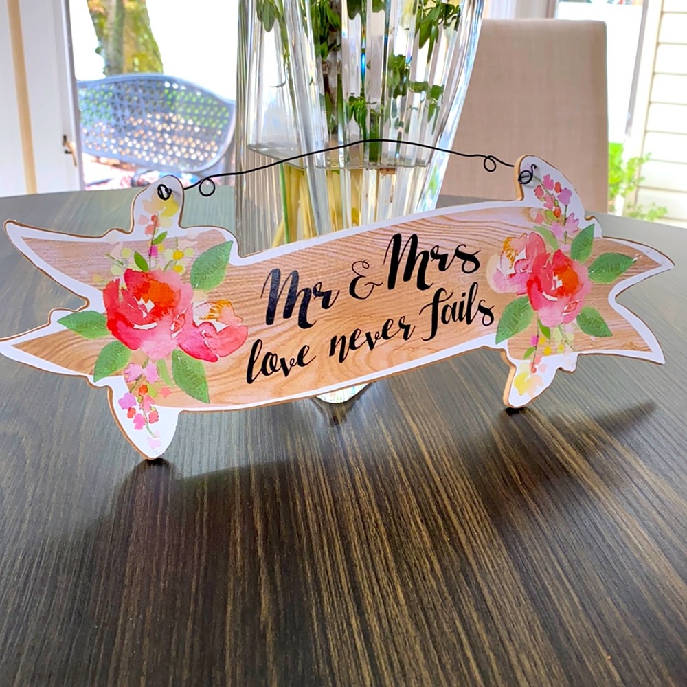 Mr. & Mrs. Sign